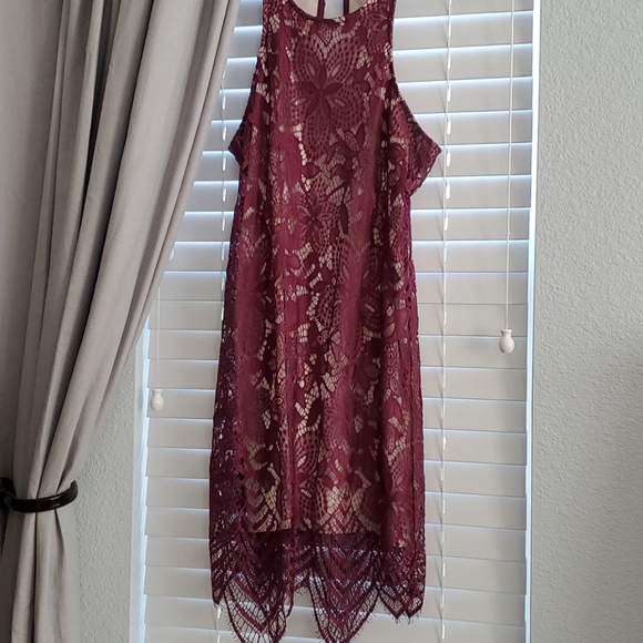 Dress - Picture 6 of 8